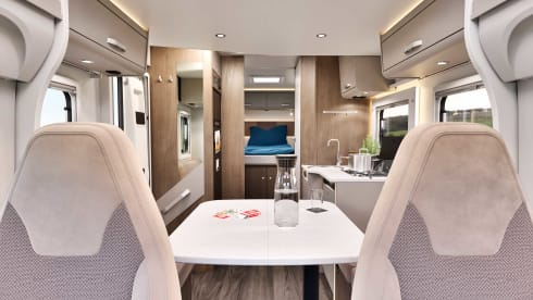 Carado T459 Automaat – Experience the freedom! Very spacious luxury - Queen bed - separate shower