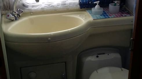 CAMPER HELNAGH MARLIN