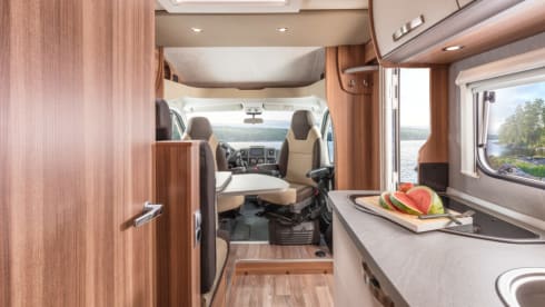 Weinsberg Loft  – Ultimate Freedom! Very luxurious and fully equipped camper with length beds