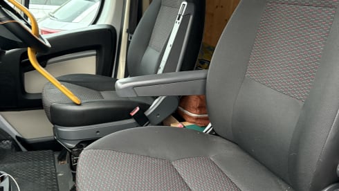 Spud – 2 berth Peugeot Campervan