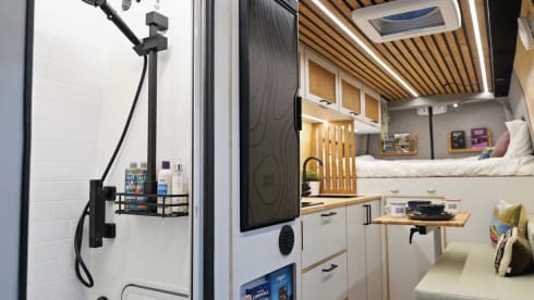 Bespoke Mercedes Sprinter Campervan. Fully Equipped for Ultimate Adventure