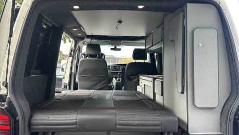 FIGURE 01 – 4 berth Volkswagen campervan from 2022