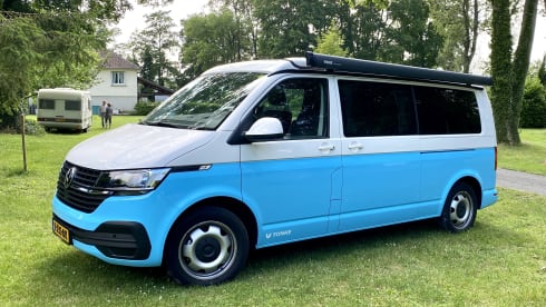 Beautiful Tonke XL (2021) VW camper from the Netherlands