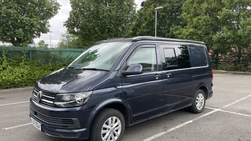 Jeeves – “Jeeves” 4 berth Volkswagen campervan from 2017