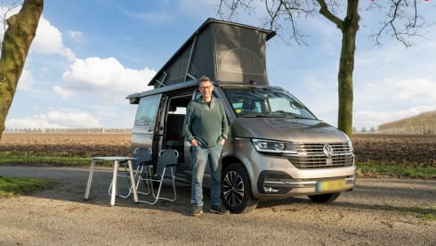 Luxury Volkswagen bus 6.1 California Ocean