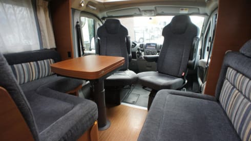 Linquenda – Very comfortable Knaus Semi-Integral
