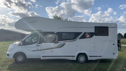 Mobile home with lots of storage space