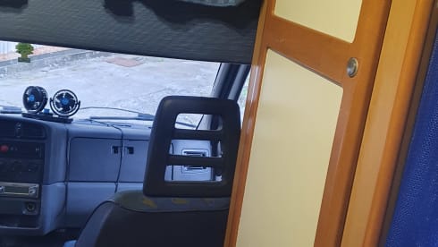 Anto – Travel carefree with Camper Mclouis.