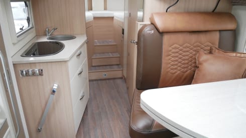2-seater Bürstner semi-integrated from 2018