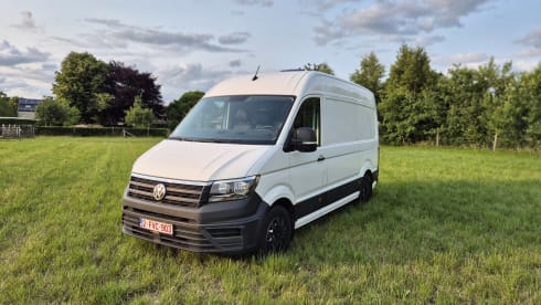 Blanche – 2p Volkswagen bus uit 2020