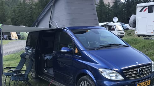 Booster Blue – Mercedes Viano bus camper
