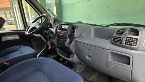 6p Dethleffs alcove uit 2006