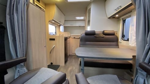 As new Sunlight T 60 semi-integrated from 2019