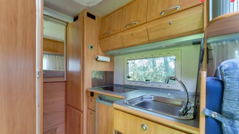 Jip  – Adria Camper from 2004 for 4p