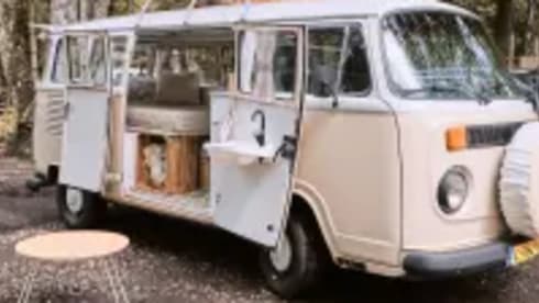 Tiny Finy Volkswagenbus Twente – Romantic, boutique Camper