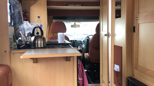 Anglesey Motorhome – Eldis Autoquest 140 4 Berth Motorhome