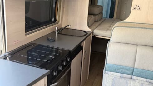 4p Auto-Sleepers bus uit 2021