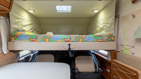 Liedje – Hymer Exsis-i with 2x AIRCO