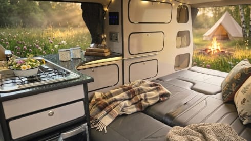 Ebony – 4 berth Toyota campervan from 2009