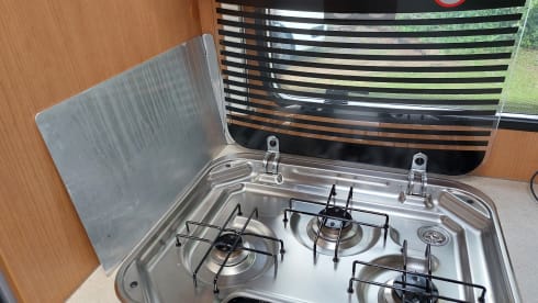 Complete luxury motorhome, 5 persons