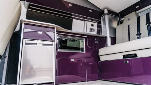 Violet – 4 berth Volkswagen Campervan 2020 - Brand new conversion