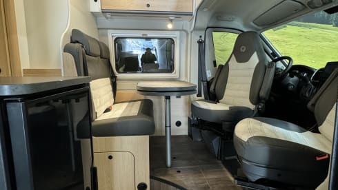 3p Sunlight bus from 2024