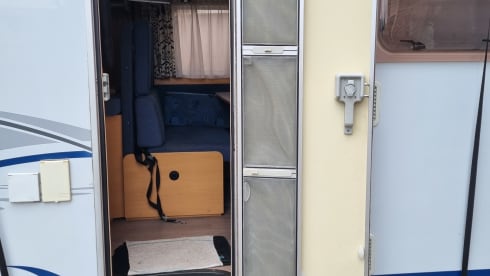 advance comford  – 2p Dethleffs integrated uit 2005