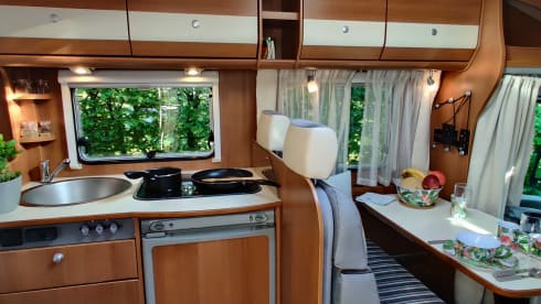 Beautiful, spacious and very nice camper for 2-4 people