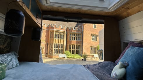 Evangeline – 4 berth Peugeot campervan from 2017