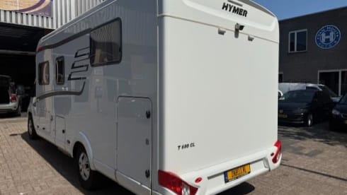 Hymer T 698CL 180pk half integraal 2016