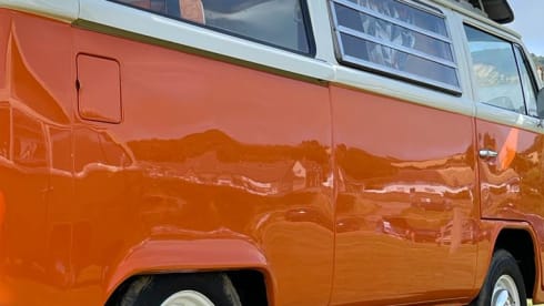 Blossom – 'Blossom' VW T2 Westfalia 1972 Campervan