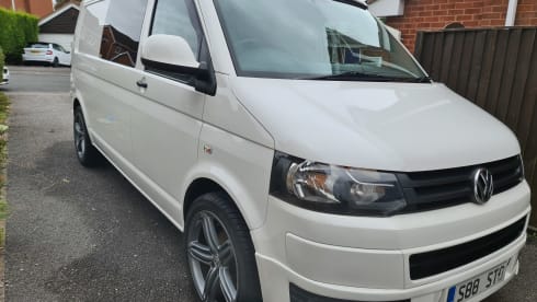 S88 – VW T5.1 Camper LANGE WHEEL BASE - Sitzplätze 5 Schlafplätze 4 (10 Schlafplätze inkl. Markise)