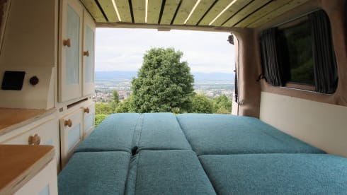 Freddy the Campervan – Freddy the Campervan – Cosy Quirky Van for Two Near Glasgow