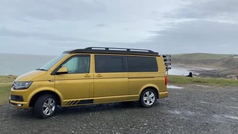 Dixie – Luxury 4 berth Volkswagen T6 Automatic Campervan from 2020