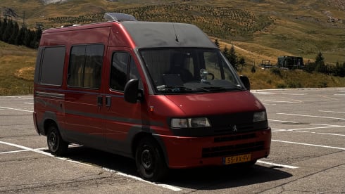 2p Peugeot Boxer bus uit 2001 - Op avontuur met Appie