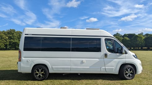 Ruby – Luxury Peugeot Camper