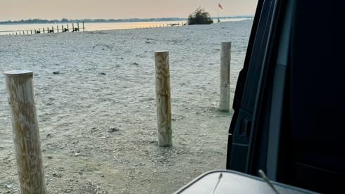 Betty – VW Campervan 4 Berth - Great looking van, cosy living space