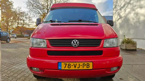 elmo – 4p Volkswagen bus from 1999