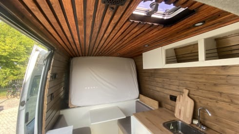 Blinco – Cozy, fully equipped 2p bus camper