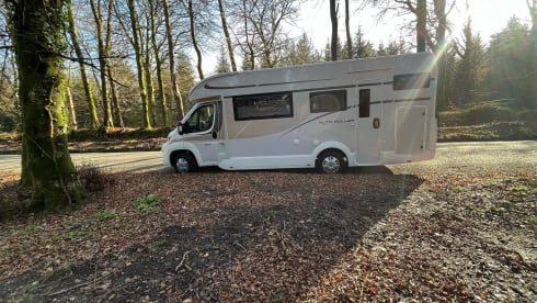 Mabel – Brand New Luxury 4-5 berth 2022 model RollerTeam 707 Motorhome