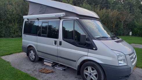 Ultimate outdoor adventure // Ford Nugget, Westfalia