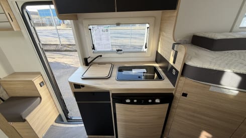 WillyBro – Cavernous motorhome for couples. Luxury living for adventure's 