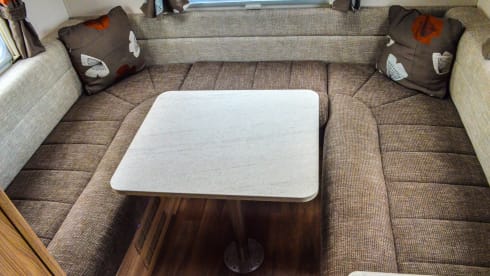 Premium – Premium-Wohnmobilvermietung in Upminster