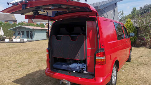 Steve – Camper Volkswagen a 4 posti letto del 2004
