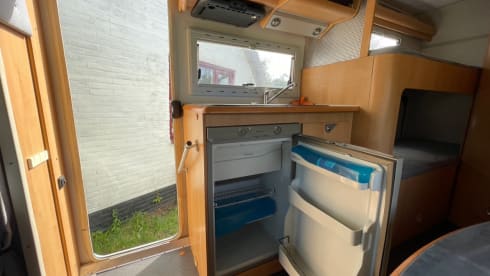 Fiat 6 sleeping places, 2006, air conditioning, fixed beds, bicycle rack