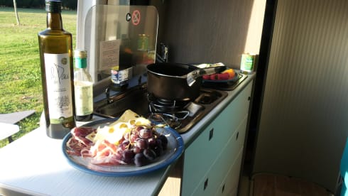 THE Family Van - 4 people