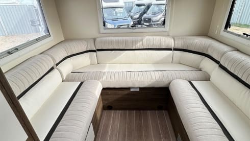 Tex – Brand New Luxury Rear Lounge Motorhome
