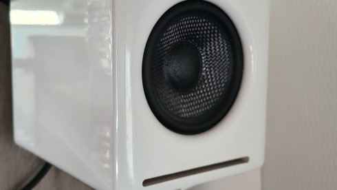 Bigfoot – Campervan, Bravia 636 Swan