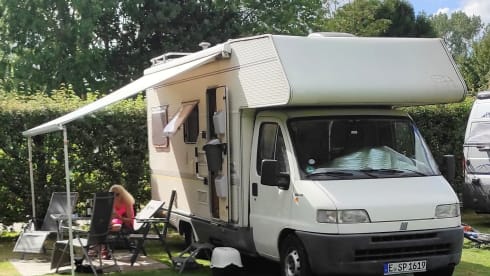 Geräumiges Wohnmobil für 6 Personen   
