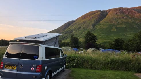 Bluebell  – Campervan VW T6 a 4 posti letto e 4 cinture di sicurezza 